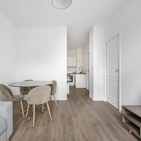 아파트 Citystay Cosy 40 M2 Parking Prive & Wi-fi Centre & Gare 에브뢰